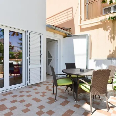 With A Parking Space - Diklo, - 22555 Apartman