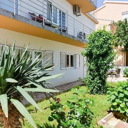With A Parking Space - Diklo, - 22555 Apartman