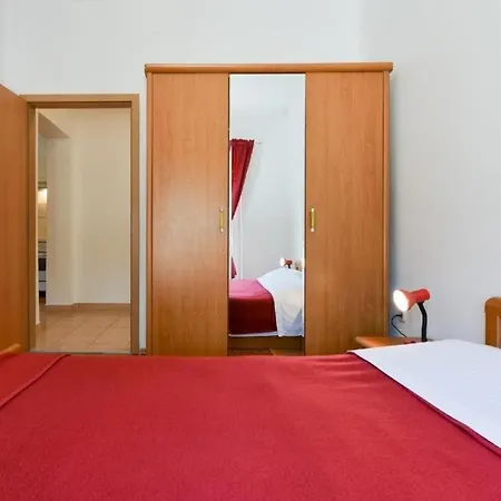 Apartman With A Parking Space - Diklo, - 22555 Zára